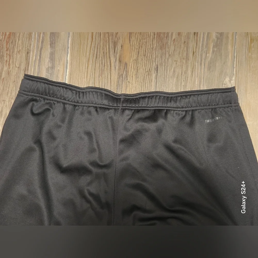 Nike Black Men’s Sweatpants Joggers - Picture 16 of 16
